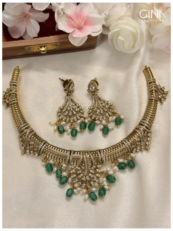 Alluring Drops Hasli