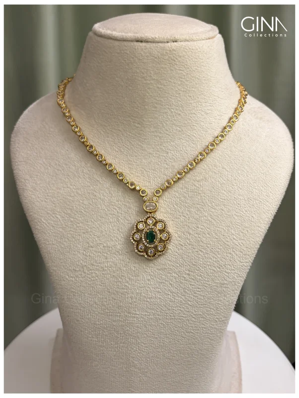 Emerald Swarnamallika Necklace