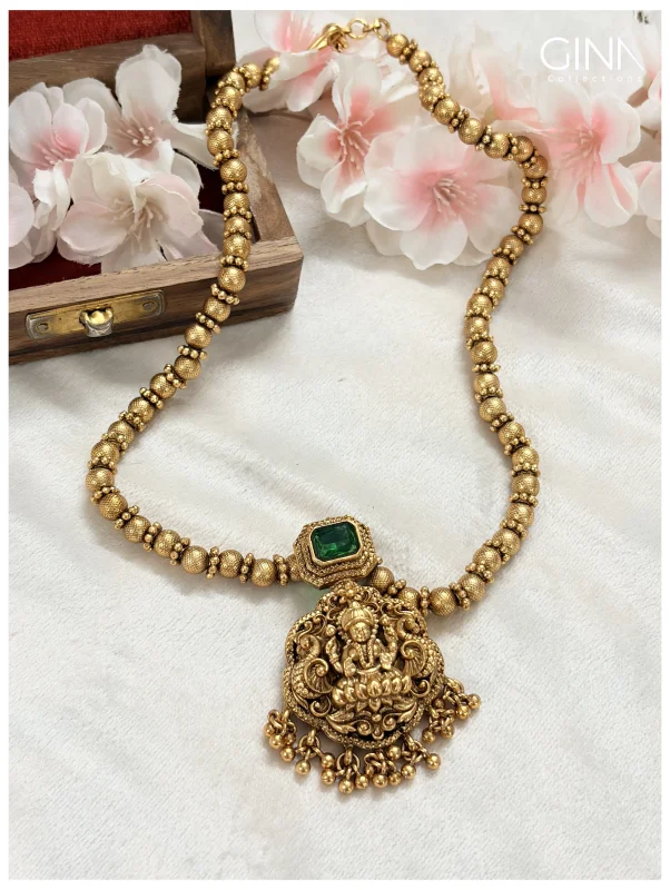 Gundu Mala with Lakshmi Pendant and Emerald Stone