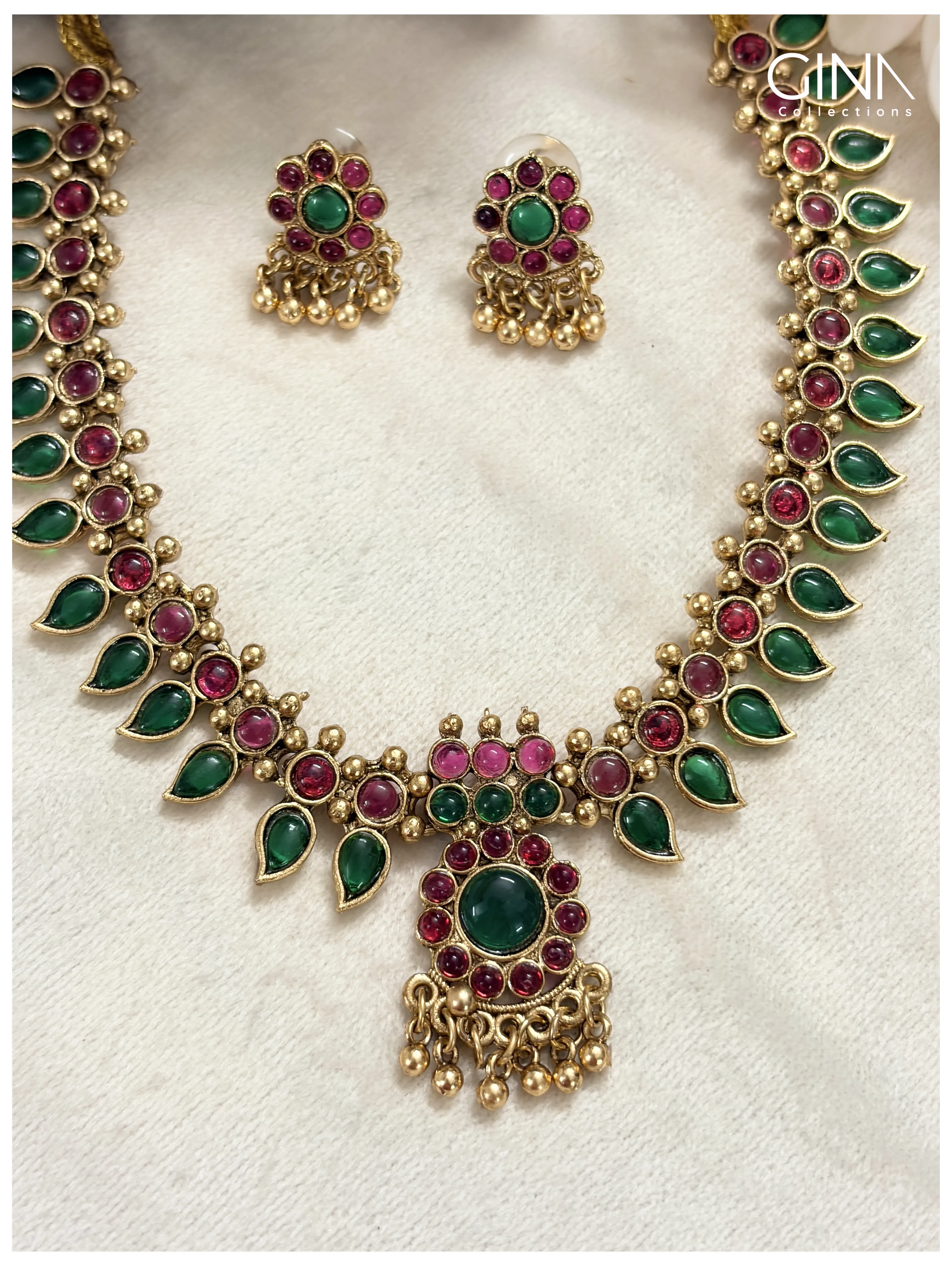 Gina Basic Ruby Green Palakka Mango Necklace Alternative View