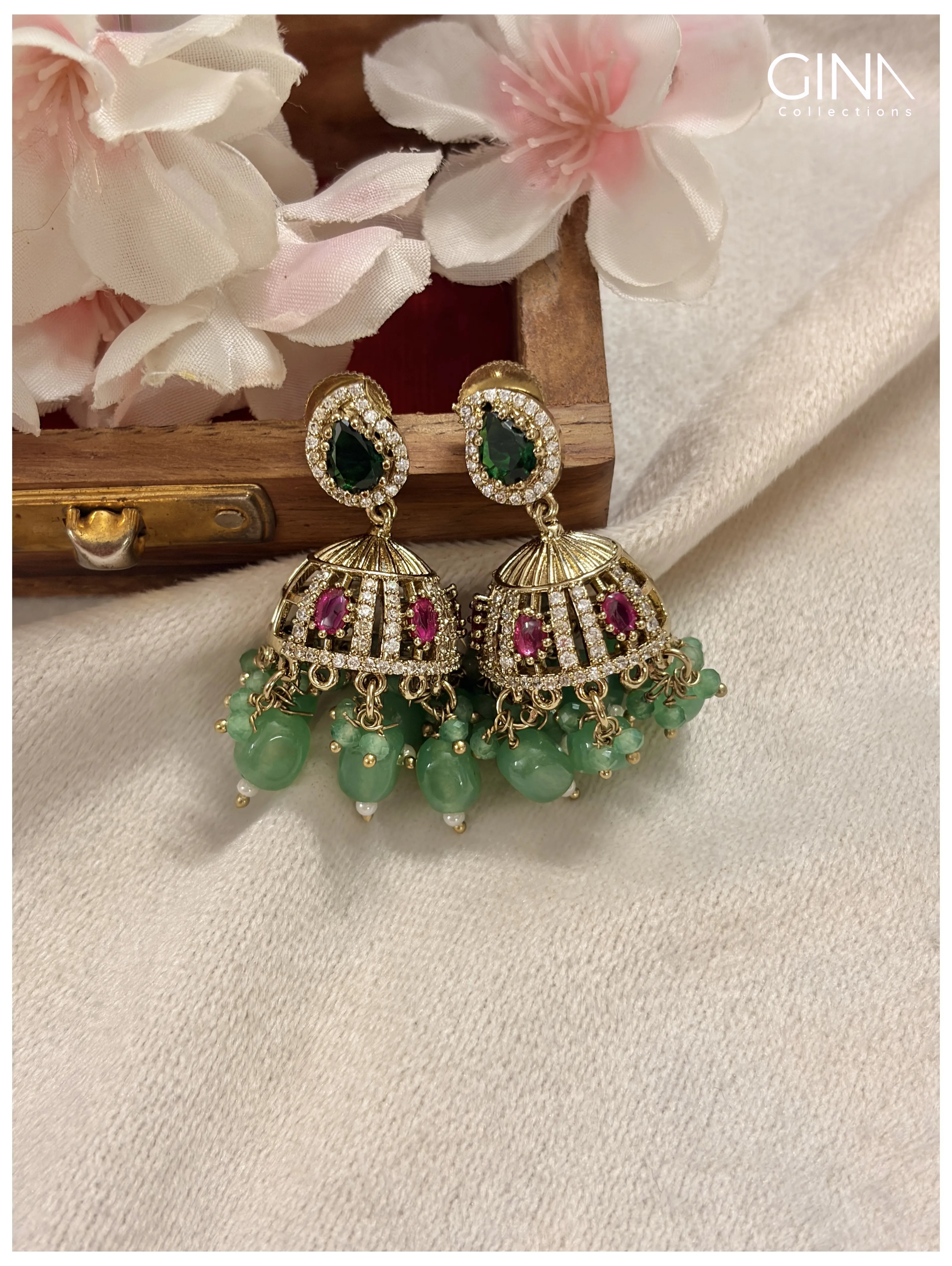 Mayuri Pearl Choker with Ruby Alternative View