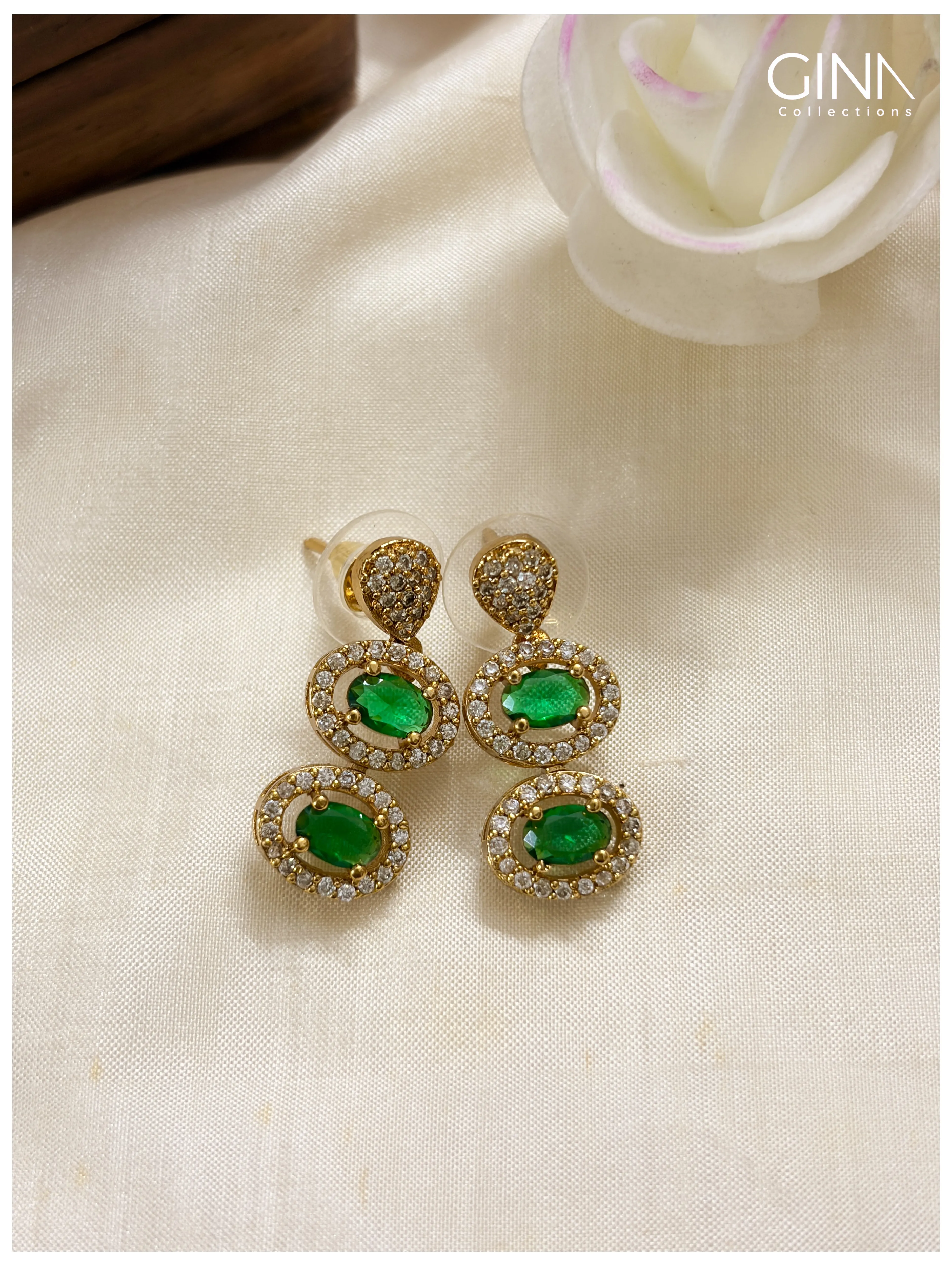 Premium Stunning Emerald AD Necklace Set Alternative View