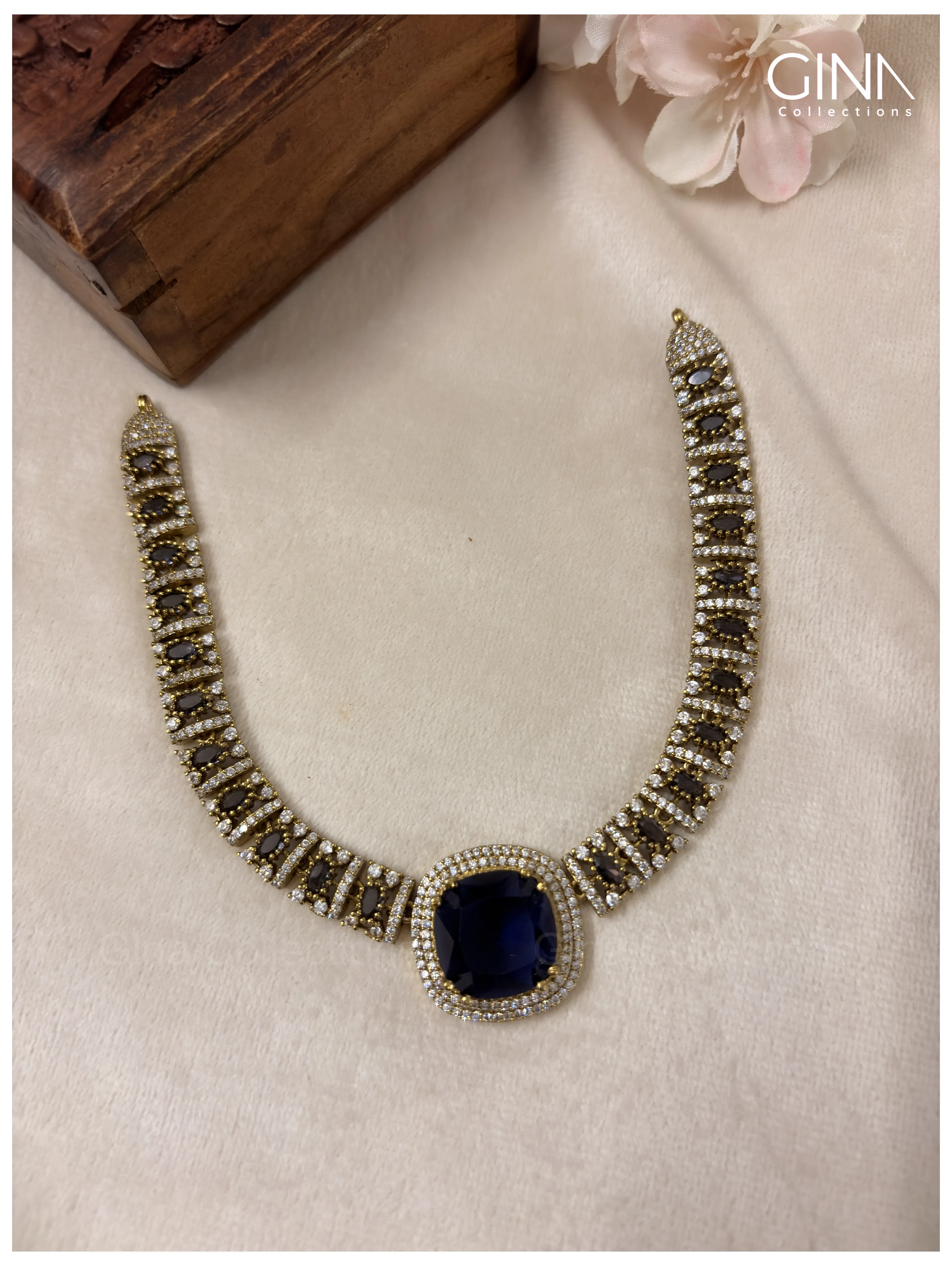 Square-Purple-Pendant-Choker-cum-Necklace Alternative View