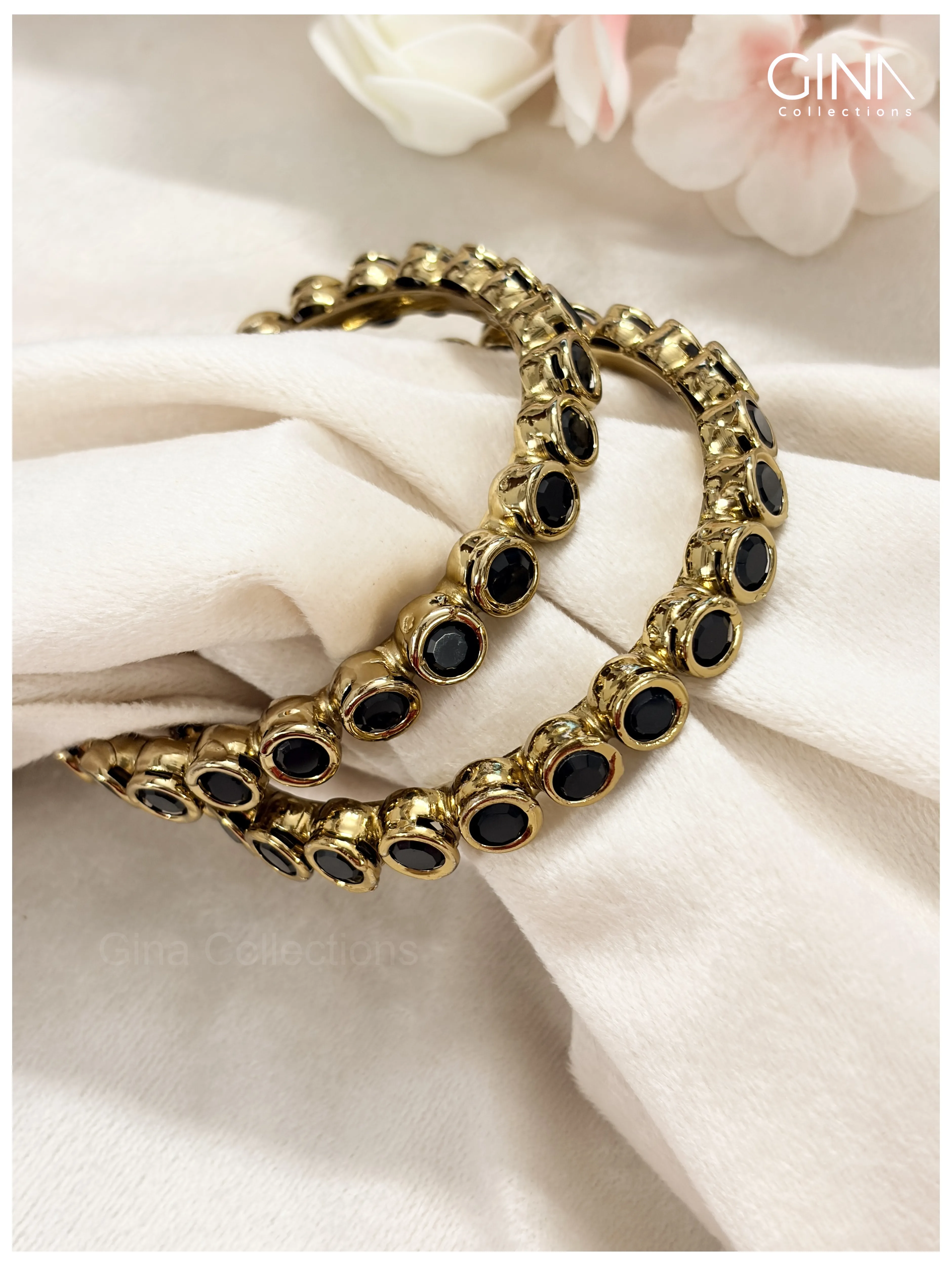 Vintage Gold Tone with Black Stones Bangles Alternative View